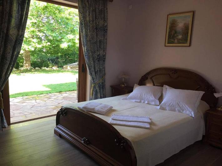 Ferienwohnung für 6 Personen, mit Terrasse und Garten sowie Ausblick