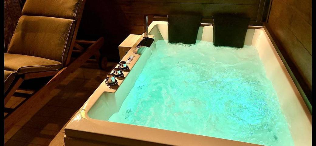 Chambre d’hôte pour 5 personnes, avec jardin et jacuzzi, adapté aux familles à Desenzano del Garda - 2