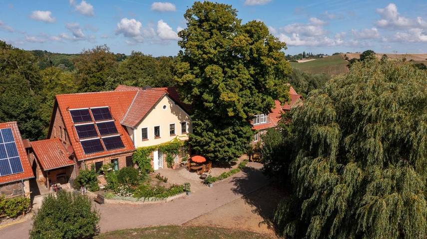 Ferienwohnung für 9 Personen, mit Whirlpool und Terrasse sowie Garten und Sauna in Boitzenburger Land