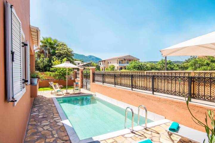 Location de vacances pour 6 personnes, avec jardin dans Acharavi - 3