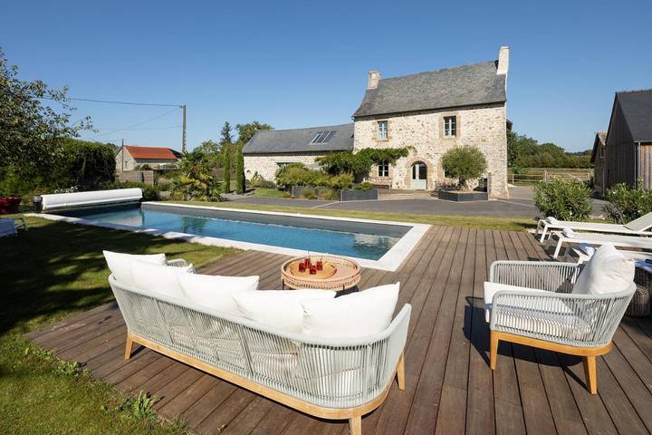 Chambre d’hôte pour 2 personnes, avec vue ainsi que jardin et piscine
