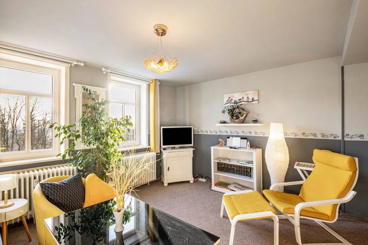 Ganze Wohnung, Ferienwohnung 'Das Spatzennest' mit Bergblick, Gemeinschaftsterrasse und Wlan in Bad Sachsa, Harzvorland