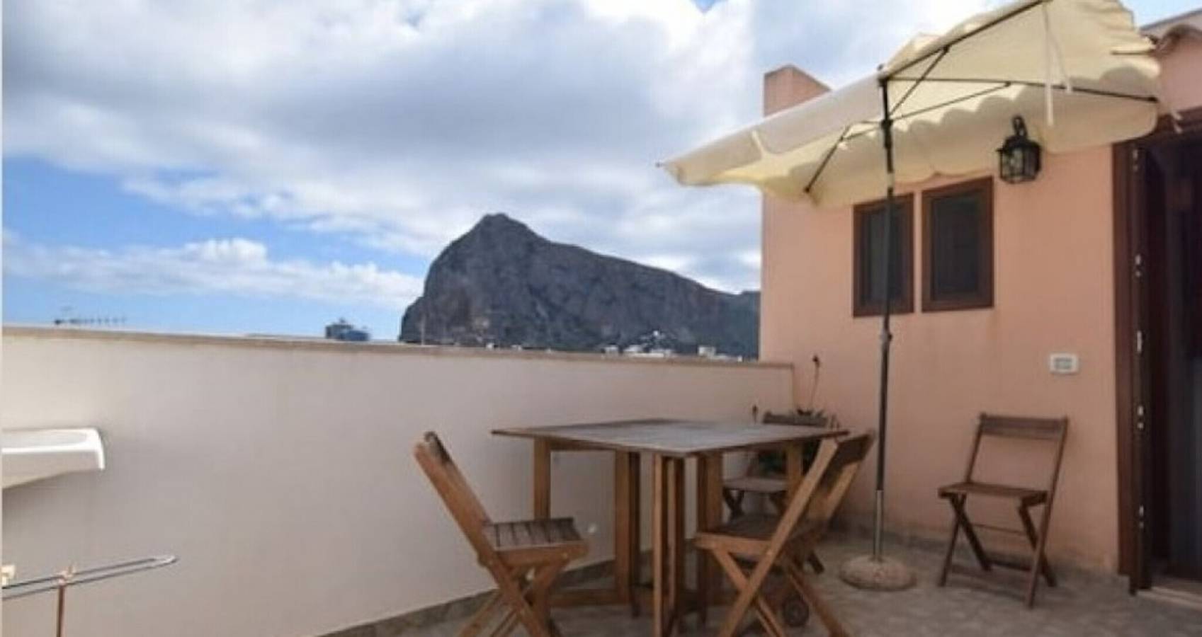 Casetta La Meridiana: vistas al mar, terraza privada y aire acondicionado en San Vito Lo Capo in San Vito Lo Capo, Provincia de Trapani