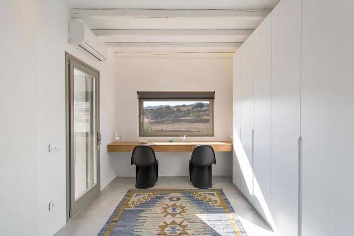 Hôtel pour 2 personnes, avec vue et piscine ainsi que jardin et sauna, animaux acceptés dans Poros - 3