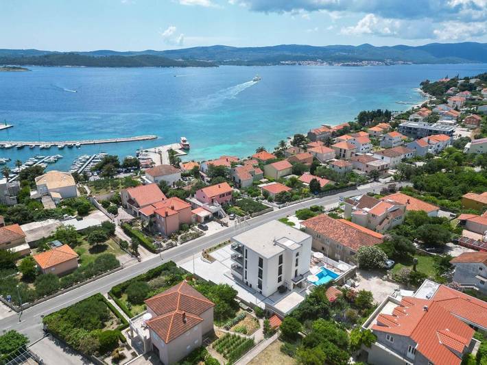 Maison d’hôte pour 5 personnes, avec terrasse ainsi que piscine et jardin à Orebić - 2