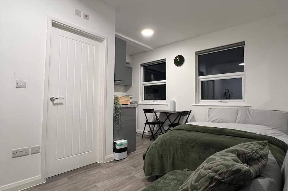 Entire apartment, Maidstone Serviced Apartment - Next to Station and High St in Kent