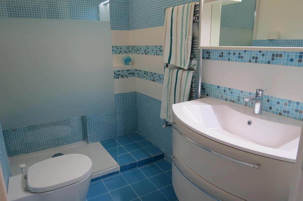 Geheel appartement, Licht, ruim, terrassen, een stap verwijderd van de zee, high-speed wifi, Cinqueterre in Sestri Levante (City), Sestri Levante