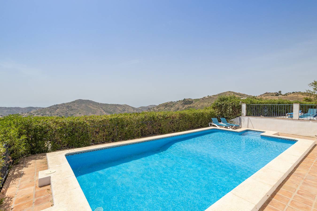 Villa for 16 personer med balkon in Cómpeta, Málaga Provinsen