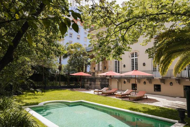 Casa de huéspuedes para 2 personas, con vistas además de jardín y piscina en Lisboa