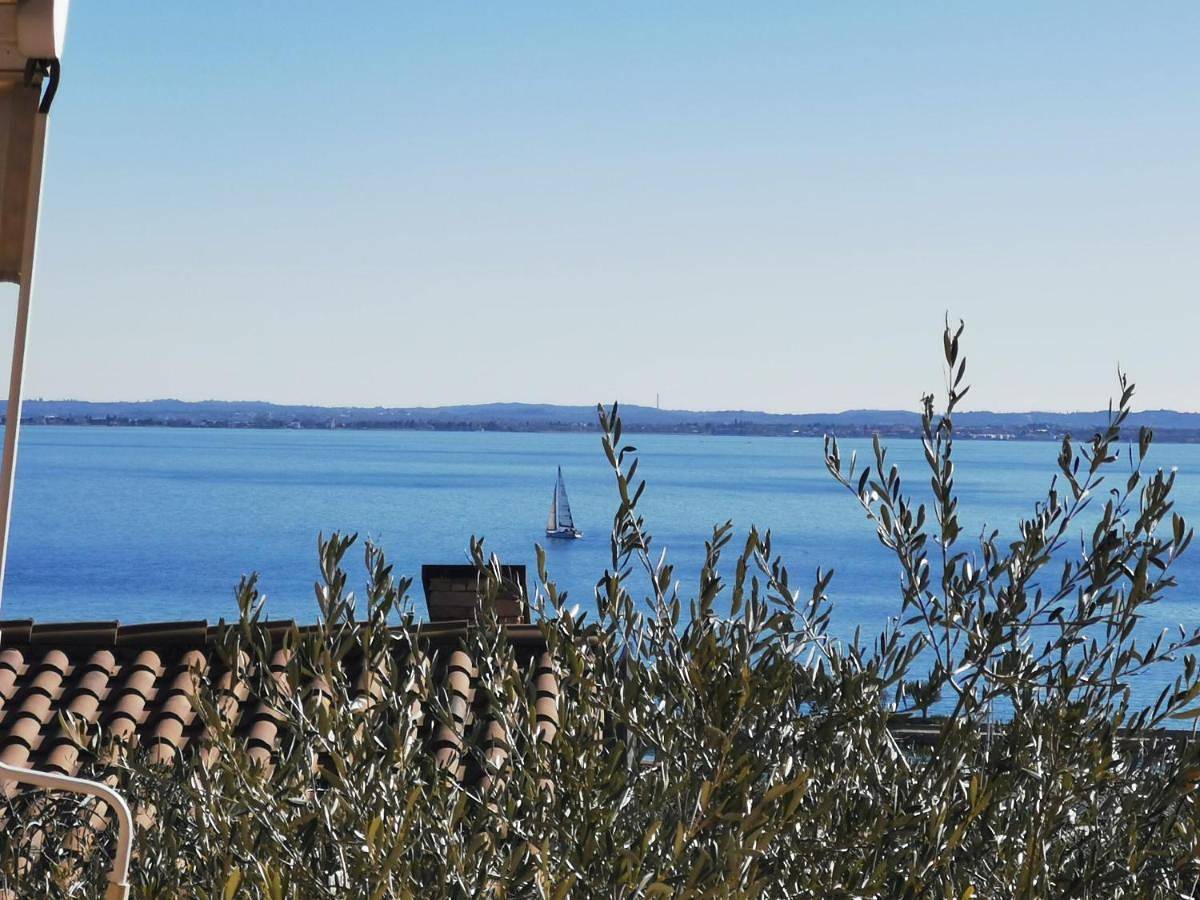 Relax al Porto - 180 degrees of exciting Garda lake views in Moniga del Garda, Prealpi Gardesane