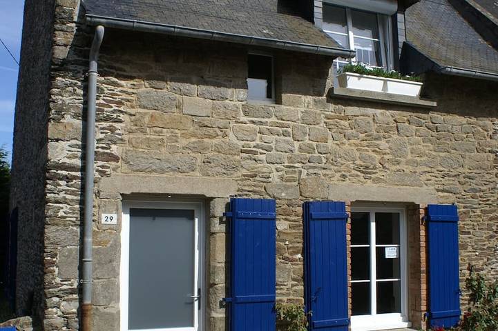 Location de vacances pour 8 personnes, animaux acceptés à Cancale