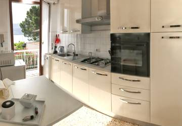 Villa Con Piscina per 8 Persone in Ranco, Lago Maggiore (Lombardia), Foto 4