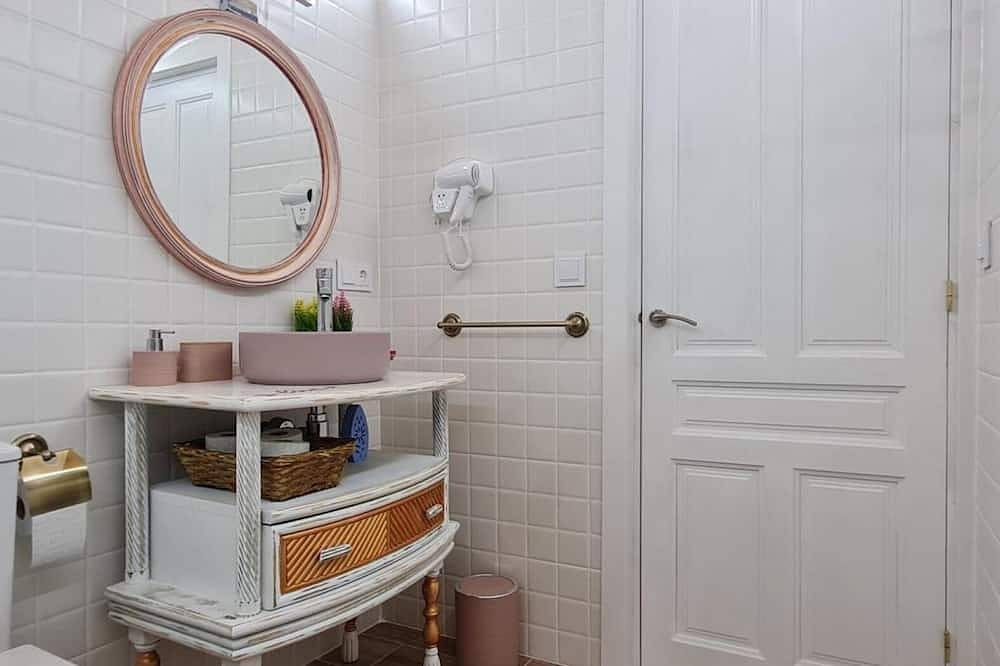 Hel leilighet, Studio 'Altea' with Shared Pool, Wi-Fi and Air Conditioning in Busot, Costa Blanca