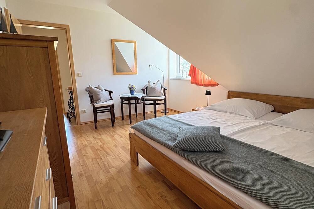 Vacances directement sur l'eau avec de grands services supplémentaires in Ziemitz, Sauzin