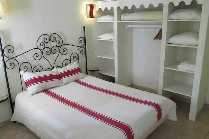 Gîte pour 4 personnes, avec jardin et piscine, animaux acceptés à La Bastide-Clairence - 4