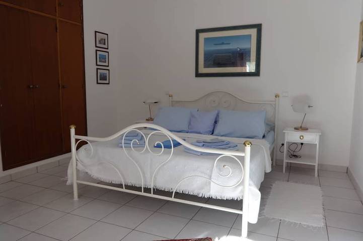 Ganze Wohnung, Cozy studio in the garden with terrace in Porches, Faro Distrikt