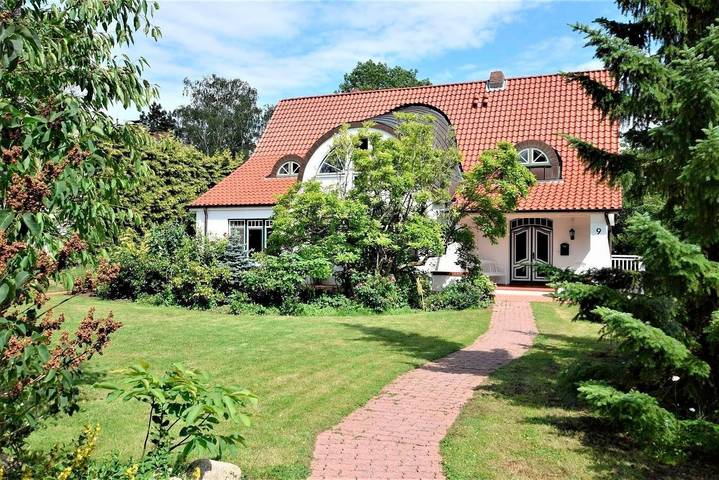 Ferienhaus für 10 Personen, mit Terrasse und Garten sowie Sauna, mit Haustier in Hohwacht