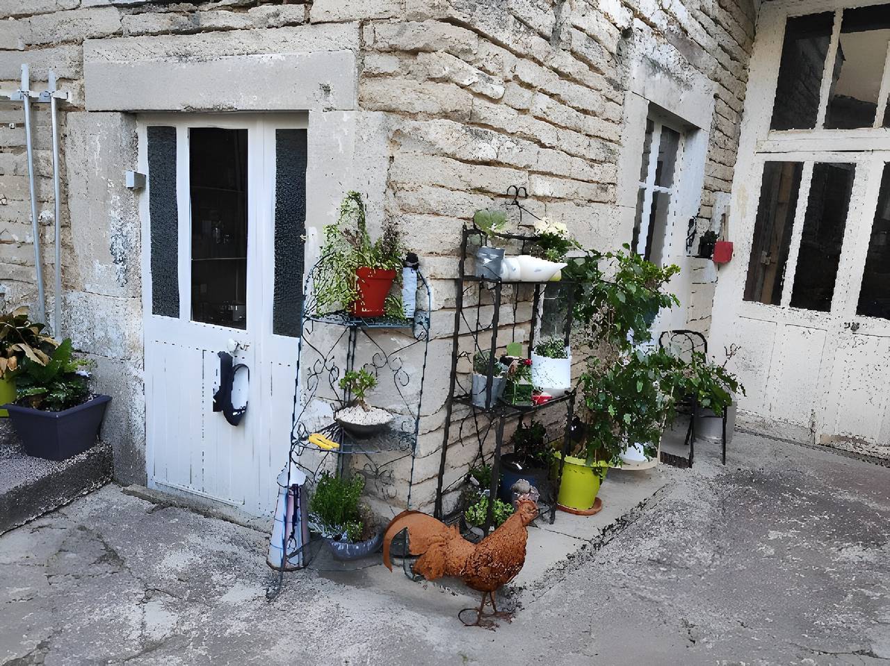 Appartement entier, Appartement 'Meublé T2 - Domaine Du Charme' avec Wi-Fi et climatisation in La Vôge-les-Bains, Région d'Épinal