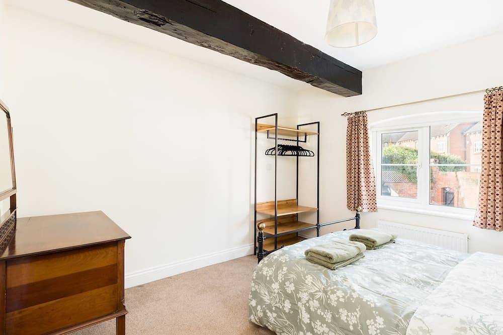 Cv34 4Jd 20 St Nicholas Church Street · Cosy 2 Bed, Central Warwick & Parking | Pass The Keys in Warwick, Warwickshire