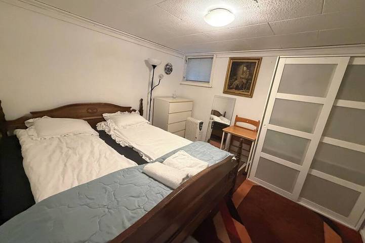 Ganze Wohnung, Spacious Independent Lake View Apartment in Central Växjö in Växjö, Kronoberg