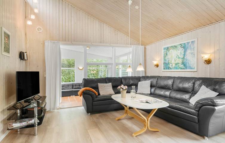 Ferienhaus für 8 Personen, mit Terrasse und Sauna in Skaven Strand - 3