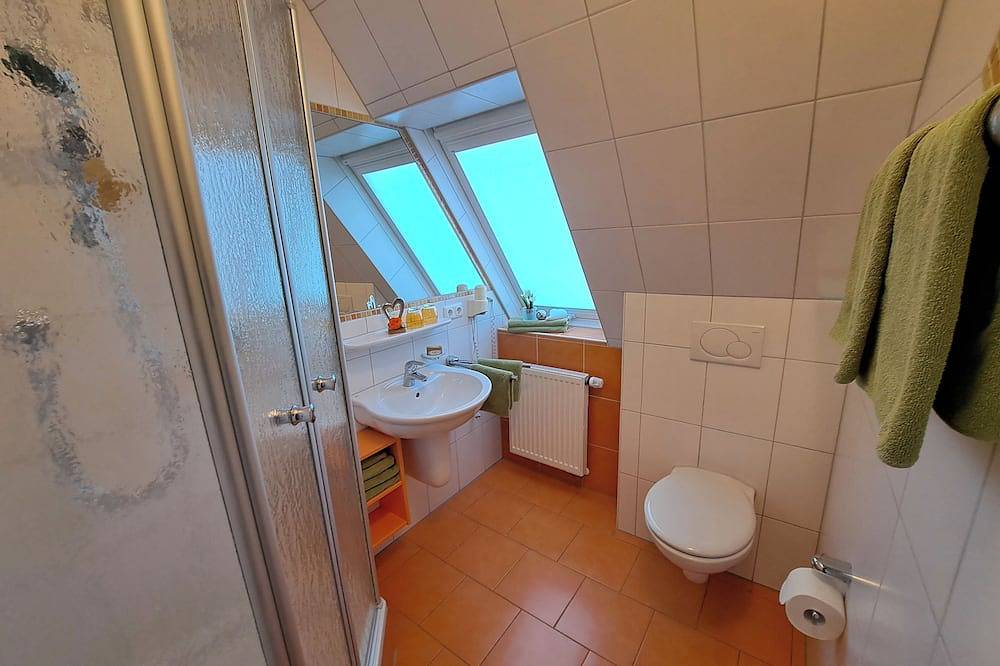 Ganze Wohnung, Ferienwohnung \"Obstwiese\" in der 2. Etage in Absberg, Fränkisches Seenland