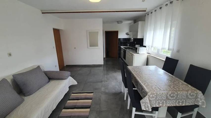 Apartament wakacyjny dla 2 osób w Ljubac