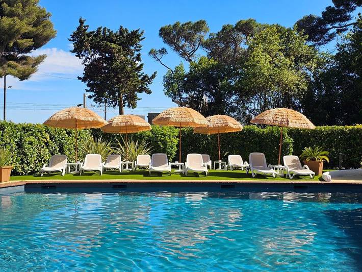 Hôtel pour 2 personnes, avec jardin ainsi que piscine et vue