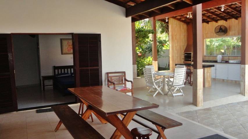 Vacation house for 15 people, with yard and balcony in Brazil