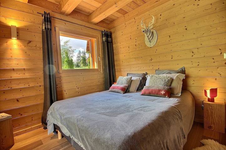Appartement entier, Appartement dans chalet contemporain,  jardin privatif et terrasse ensoleillée in Le Monêtier-les-Bains, Serre Chevalier