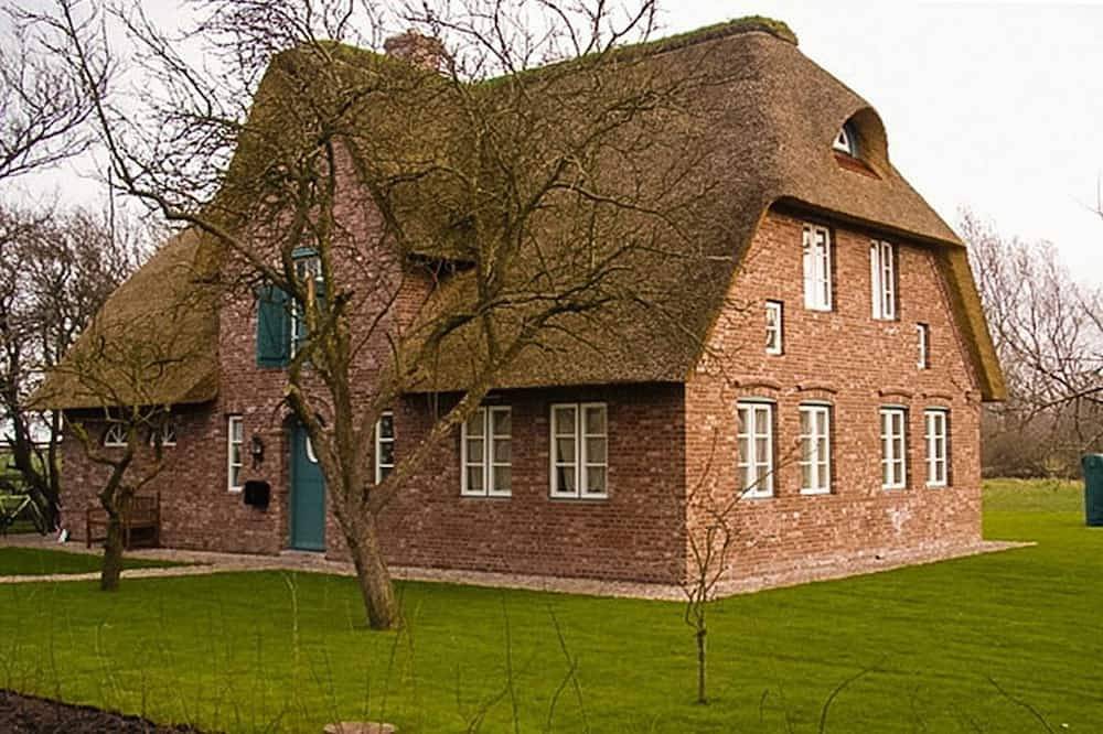 Föhrhaus, Einzelhaus, Knickrehm - Föhrhaus, Einzelhaus, Oldsum/Föhr in Süderende, Föhr