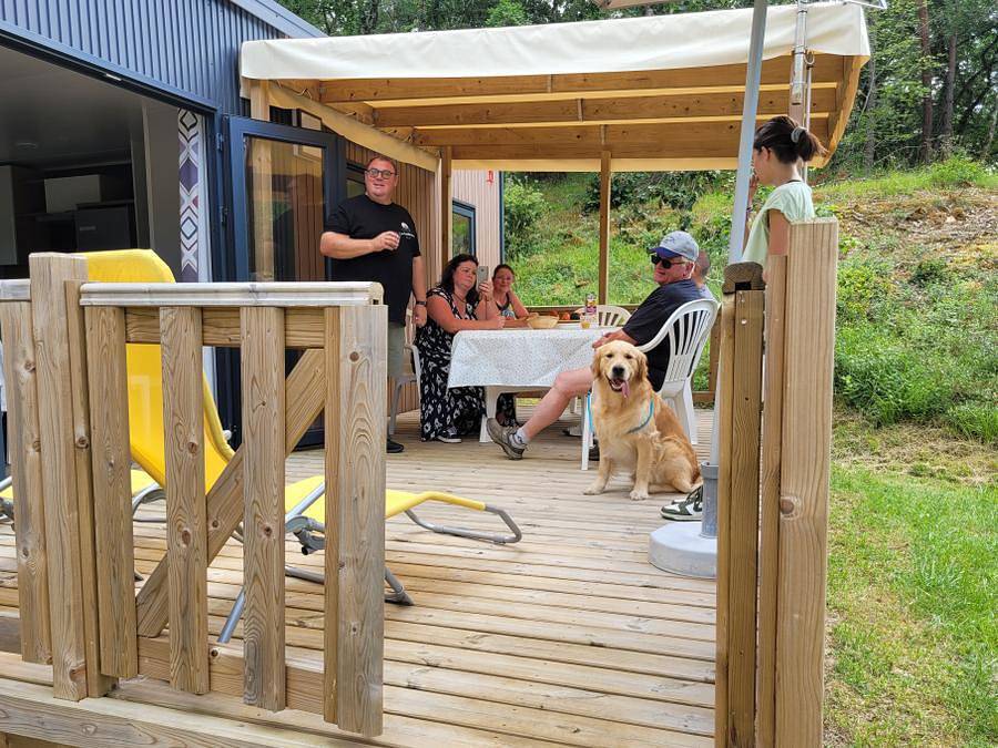 Camping La Castillonderie - Mobilheim 6 personen - Privilège 3 Schlafzimmer - 2 Badezimmer - Klimaanlage + Tv in Thonac, Périgord Noir