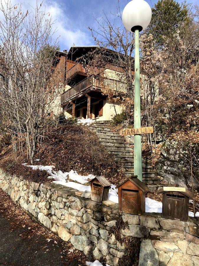 Gîte pour 11 personnes, avec terrasse et vue, animaux acceptés à Vallouise - 2