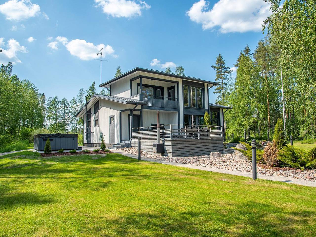 Villa kaivopuisto in Lavia