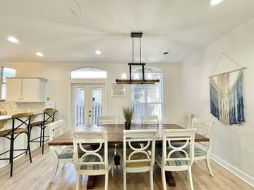 Vacation House for 12 Guests in Miramar Beach, Emerald Coast, Picture 4
