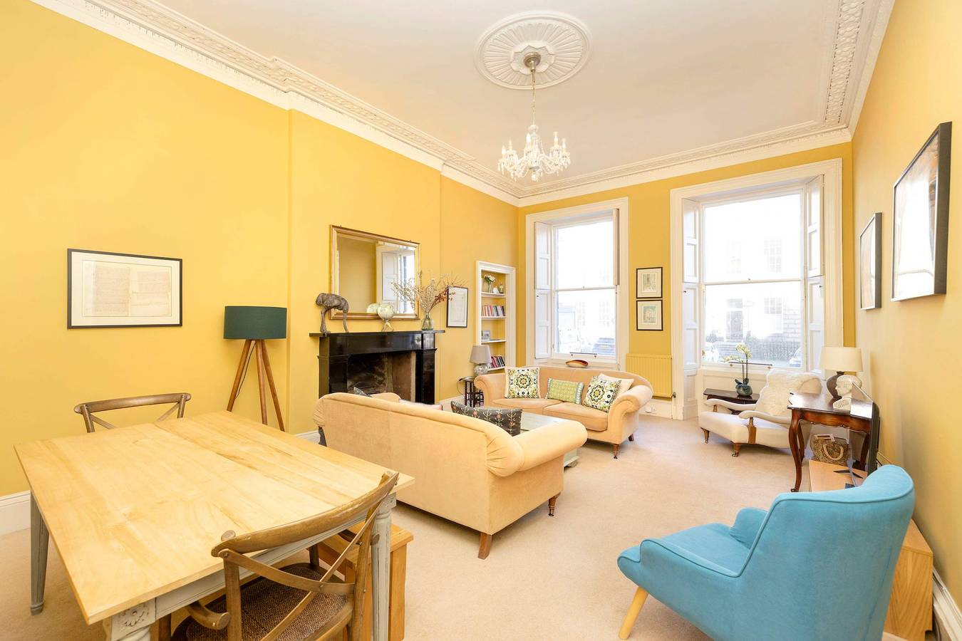 Entire apartment, Chic and Spacious House at the Heart of the City in Edinburgh, Edinburgh and Lothian