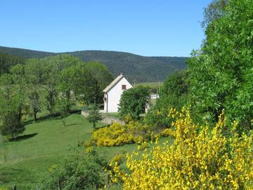 Gîte pour 2 personnes, avec vue et terrasse, animaux acceptés à Saint-Maurice-de-Ventalon