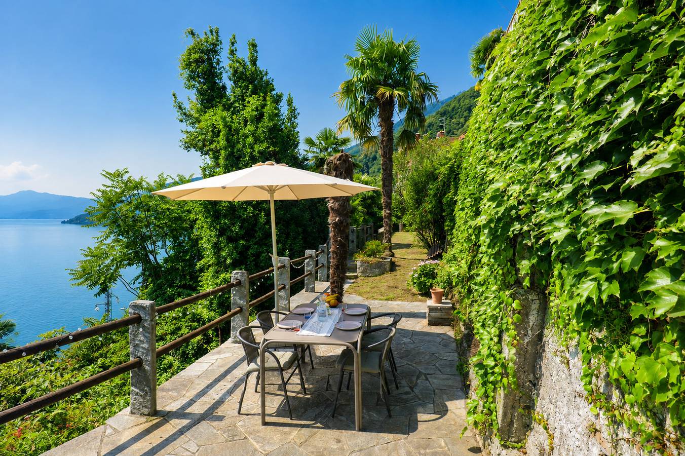 Un Posto al Sole in San Bartolomeo (Cannobio), Comune di Cannobio