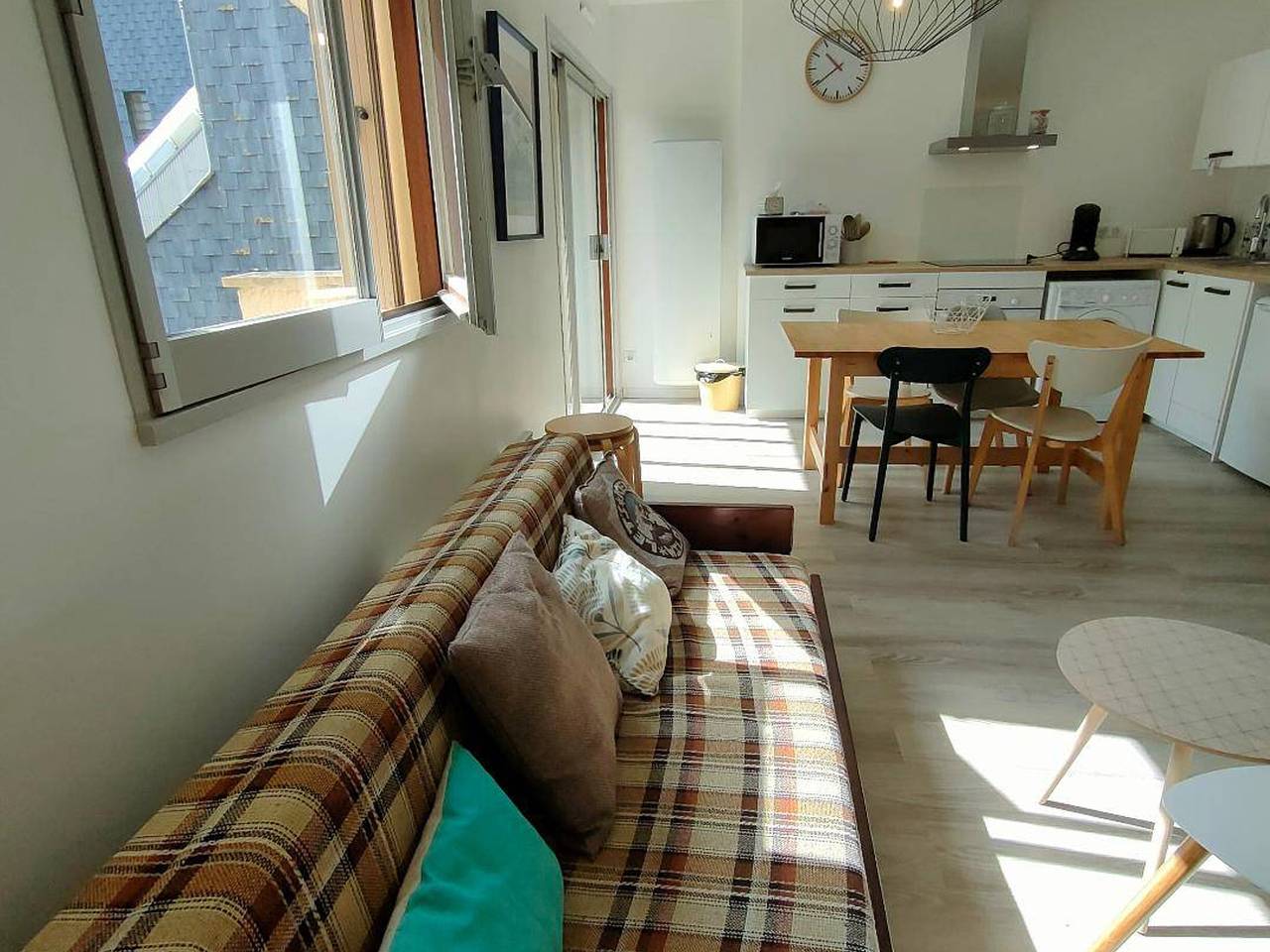 Entire studio, T1bis Apartment in Cauterets with Parking for 4 People in Cauterets, Pyrenees National Park