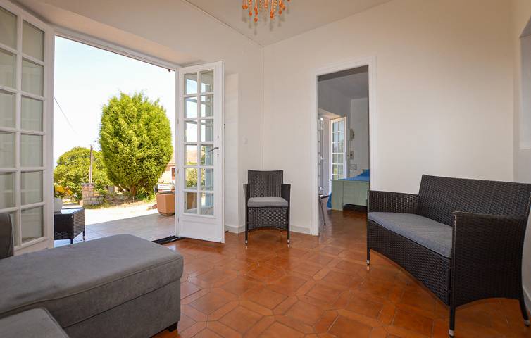 Entire holiday apartment, Cozy Apartment with Terrace, Parking & Beach 2km in Piana, Ajaccio region