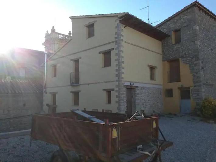 Casa de vacaciones para 6 personas, con jardín además de balcón y vistas en Els Ports - 3