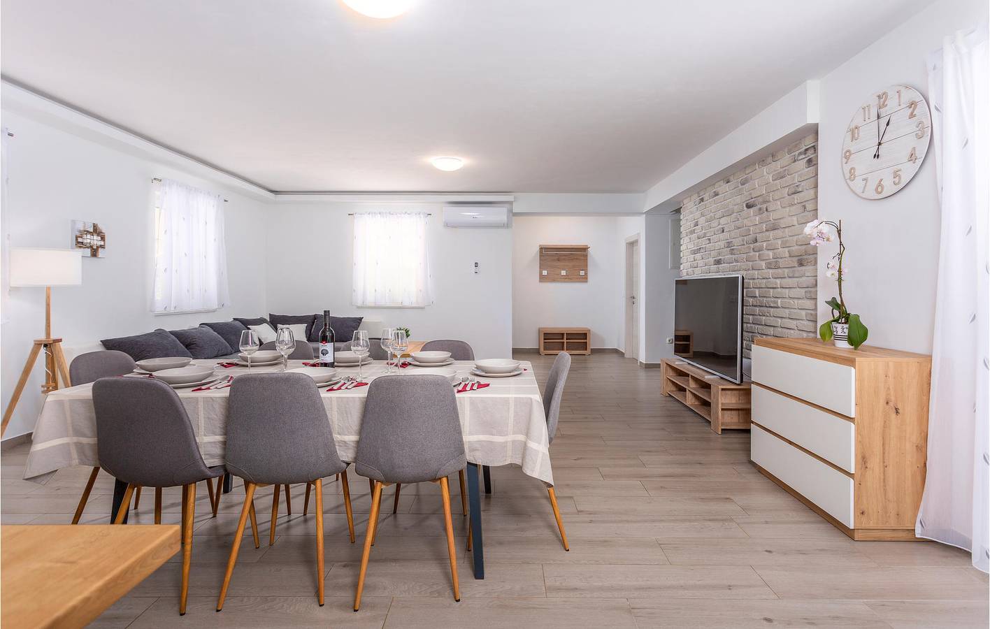 Reizende Ferienwohnung mit 2 Schlafzimmern und Pool, nahe dem Stadtzentrum von Kras in Kras, Krk