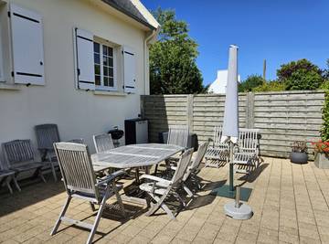 Gîte pour 6 personnes, avec terrasse et jardin à Plougoulm