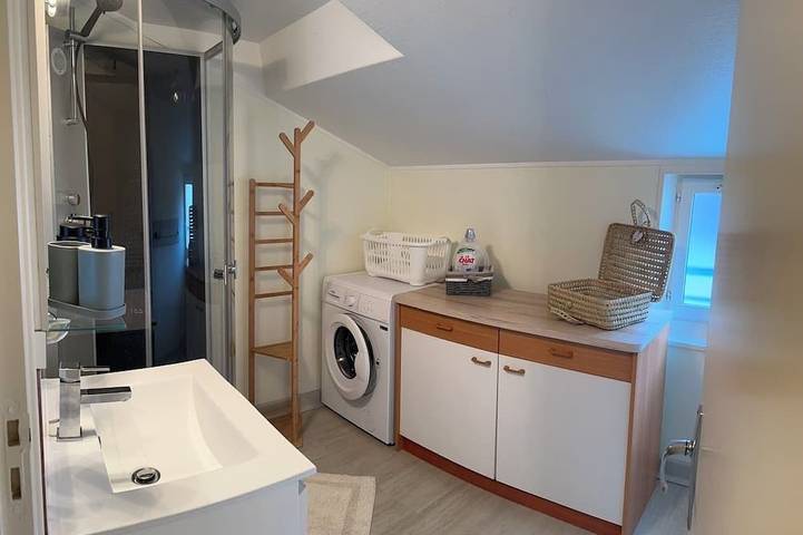Apartamento entero, F2 Place République Centre - Bright & equipped in Châlons-en-Champagne, Marne