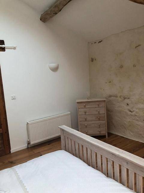 Location de vacances pour 2 personnes, avec jardin et piscine à Clussais-la-Pommeraie - 4