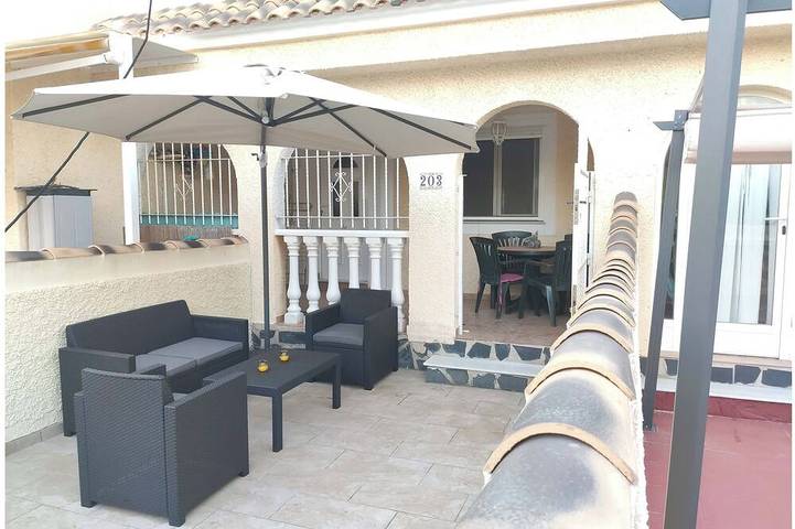 Bungalow para 4 personas, con piscina en Gran Alacant