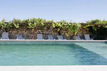 Maison d’hôte pour 2 personnes, avec piscine ainsi que vue et terrasse à Tresques