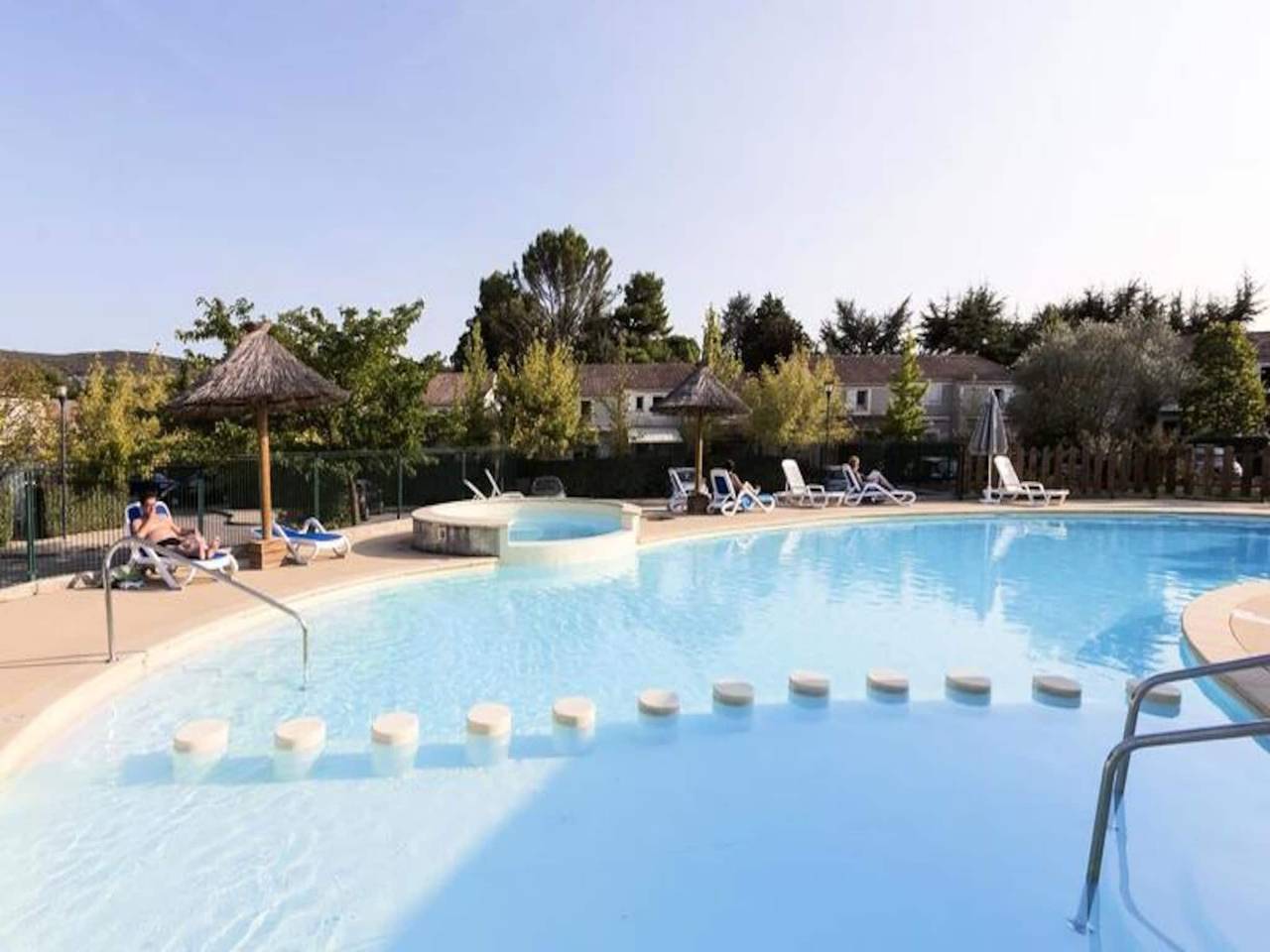 Apartamento entero, Apartamento Dתplex 2/3 Habitaciones 4/6 Personas in Vallon-Pont-d'Arc, Gorges de l’Ardèche