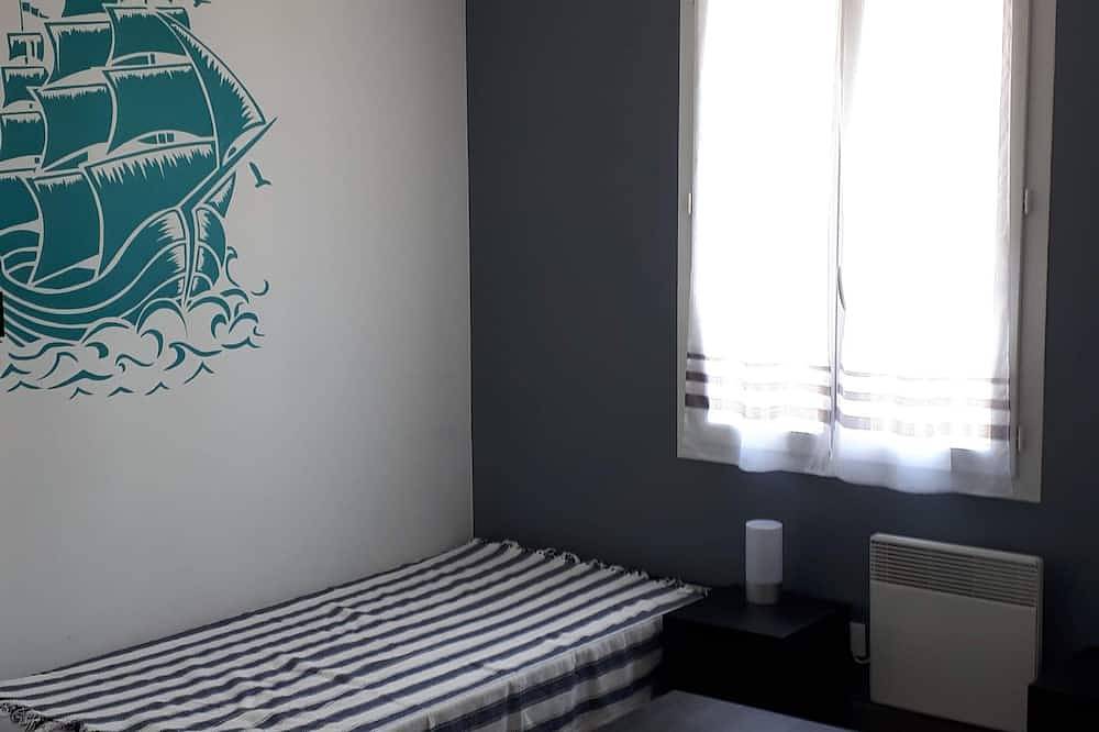 Angenehmes Haus perfekt 6 Minuten zu Fuß von einem schönen Strand entfernt in Saint-Georges-d'Oléron, Côte de Beauté