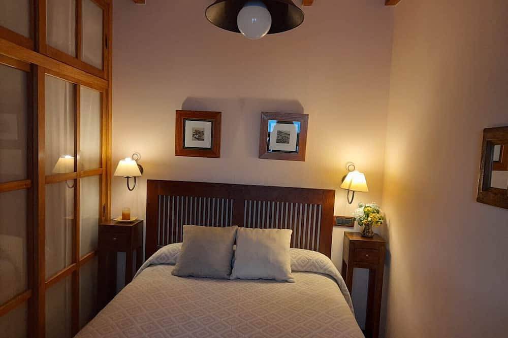 Entire apartment, 14A10 Cau La Mar Apto en pleno casco historico in Lastres, Colunga